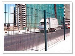 专业生产供应公路护栏网，衡水安平县兆达金属制品厂匠心打造栏杆扶手