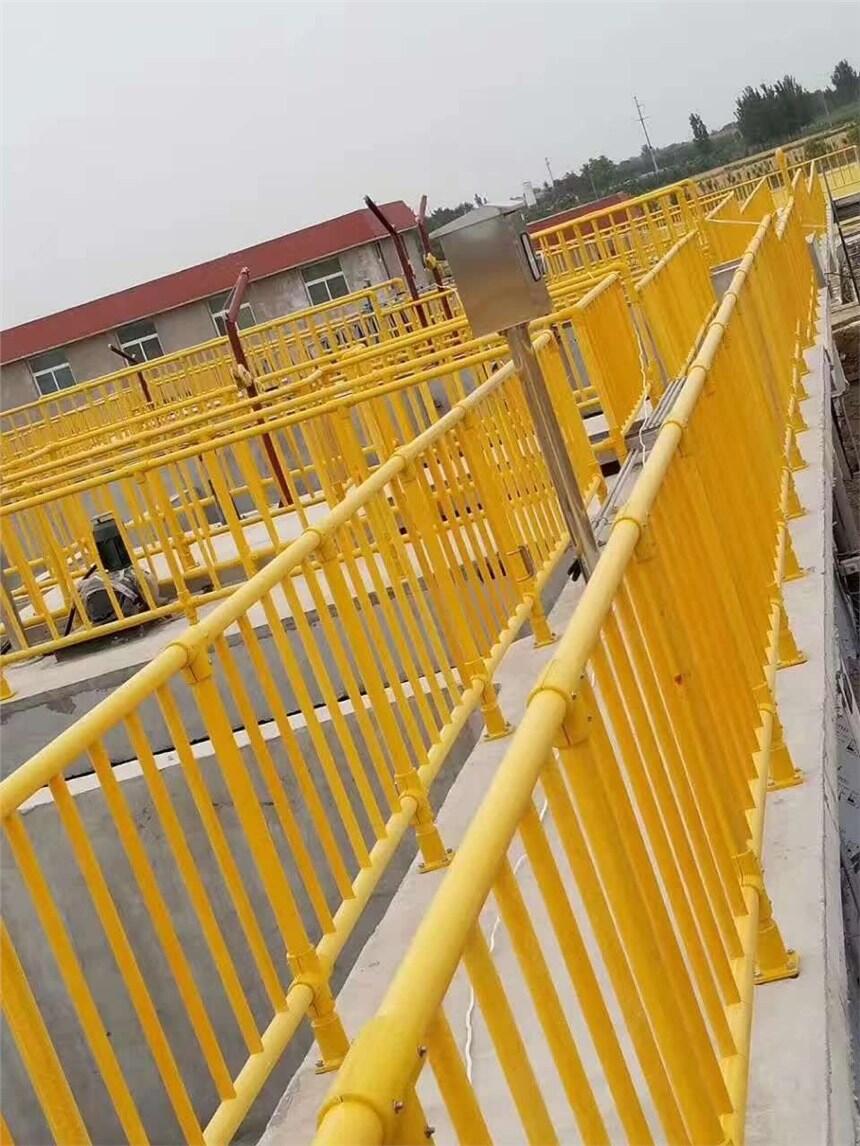 化工厂玻璃钢扶手栏杆 安全与耐用的完美选择